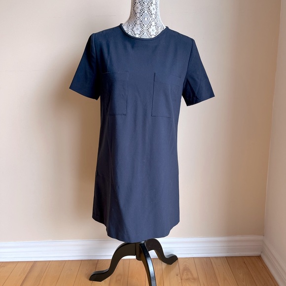 Forever 21 navy dress with pockets - Picture 1 of 4